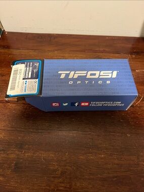 Tifosi Intense Crystal Brown Seek Sunglasses Model 01804779 unisex Used Box ONLY